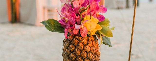 Pineapple Wedding Decor Tropical Pineapple Wedding Decorations Elizabeth Anne Designs The